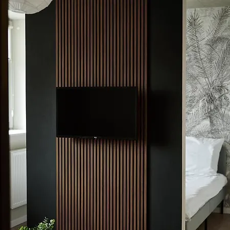 The House Near & Old Town Lägenhet *