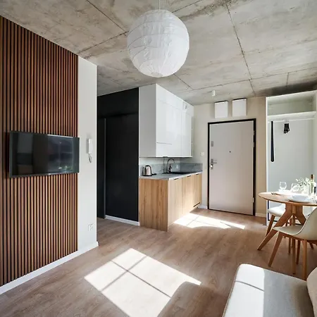 The House Near & Old Town Appartement *