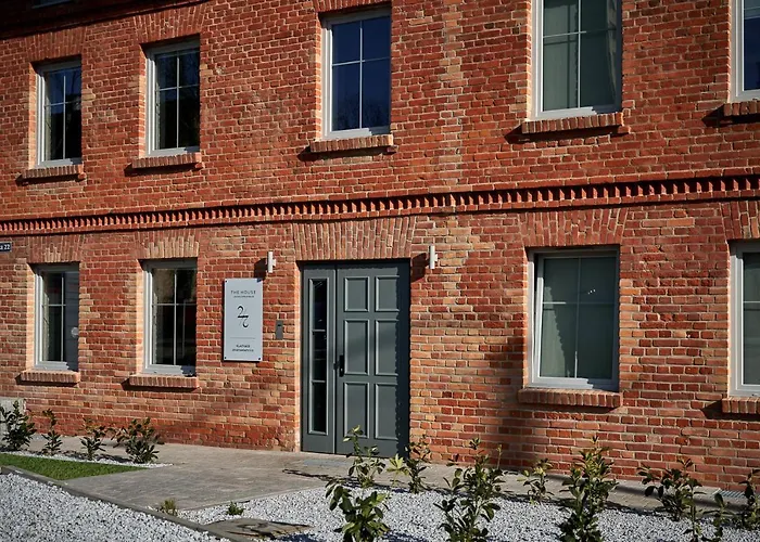 Apartment The House Near & Old Town *